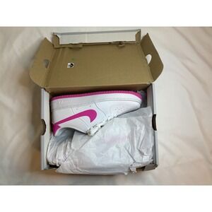 Nike Air Force 1 GS White/Pink Leather Sneaker Unisex Kids 7Y
